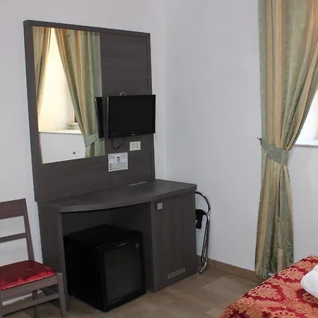 Center 2 Hotel Roma